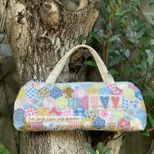 ANNA- BELLA ZIP PURSE PATTERN by BIRDHOUSE DESIGNS